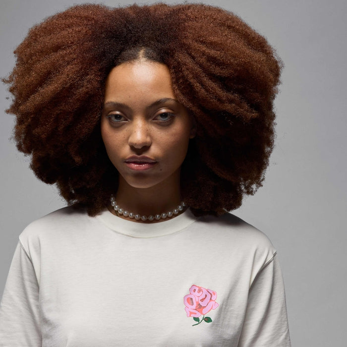 Jordan medium-weight cotton t-shirt featuring floral graphic and relaxed fit