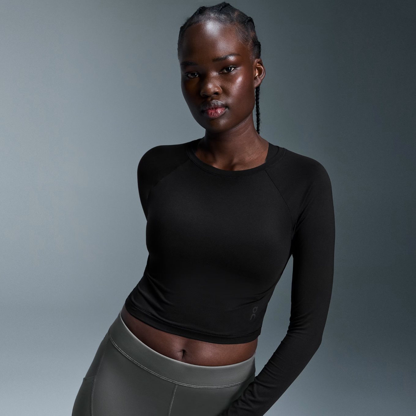 ON STUDIO LONG-T CROP W