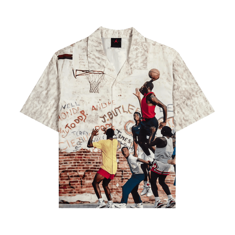 Air Jordan button-down shirt with all-over playground graphic inspired by Michael Jordanâ€™s iconic legacy