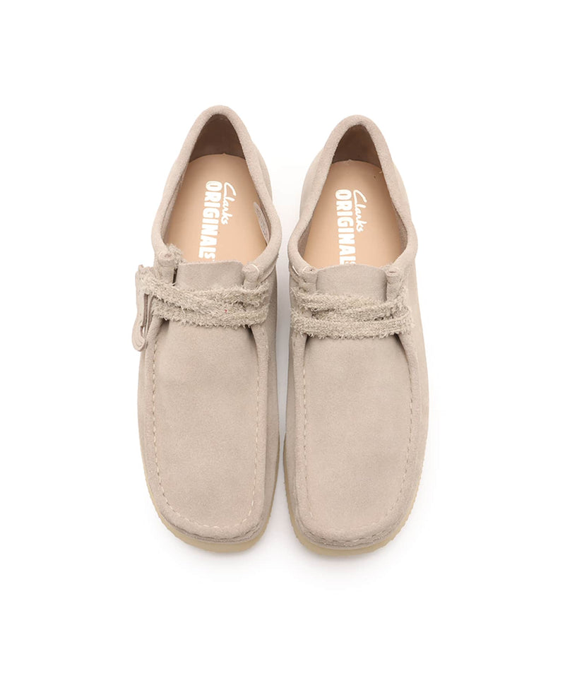 Clarks Originals Wallabee low-cut moccasin shoes with crepe sole in a timeless design