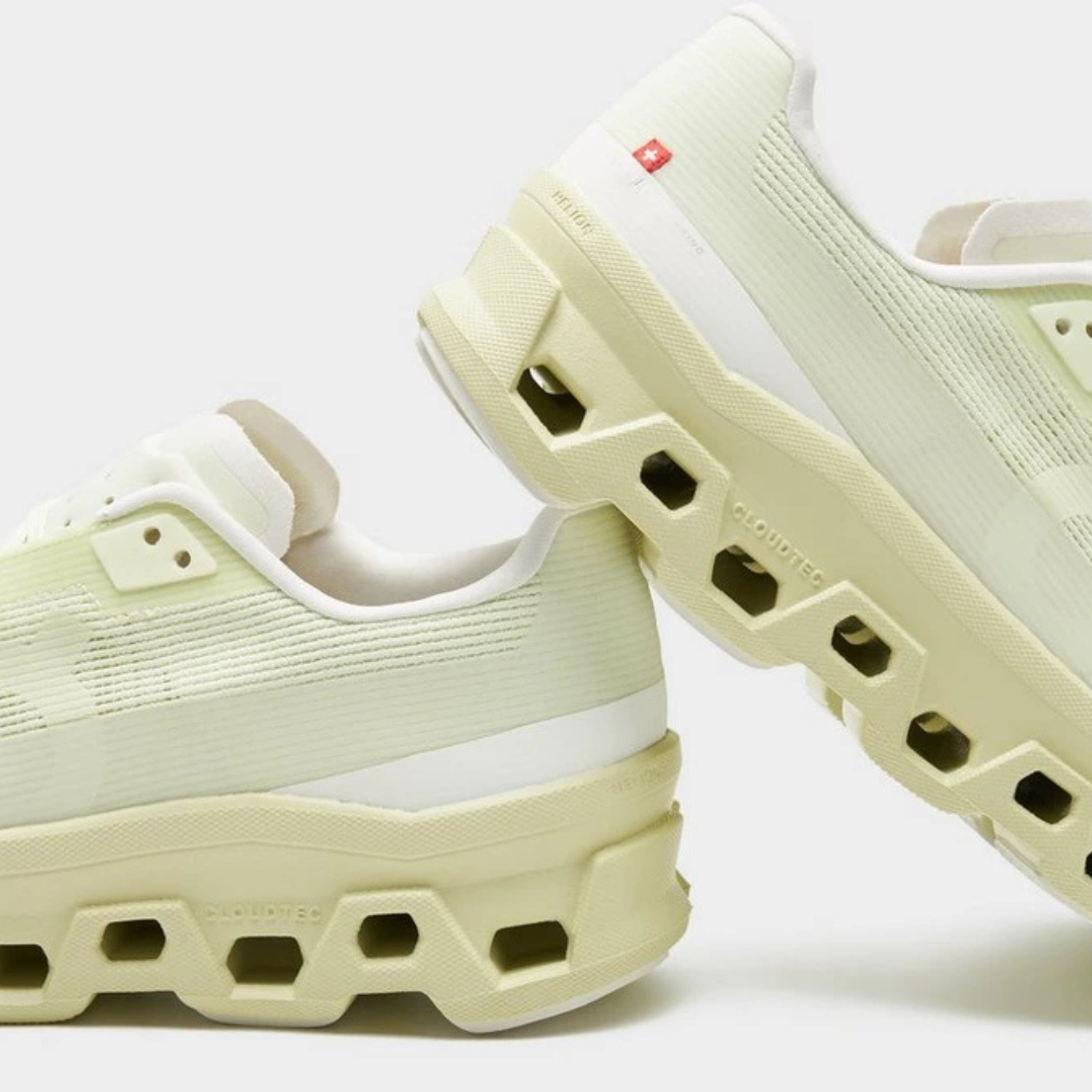 ON CLOUDMONSTER VOID W