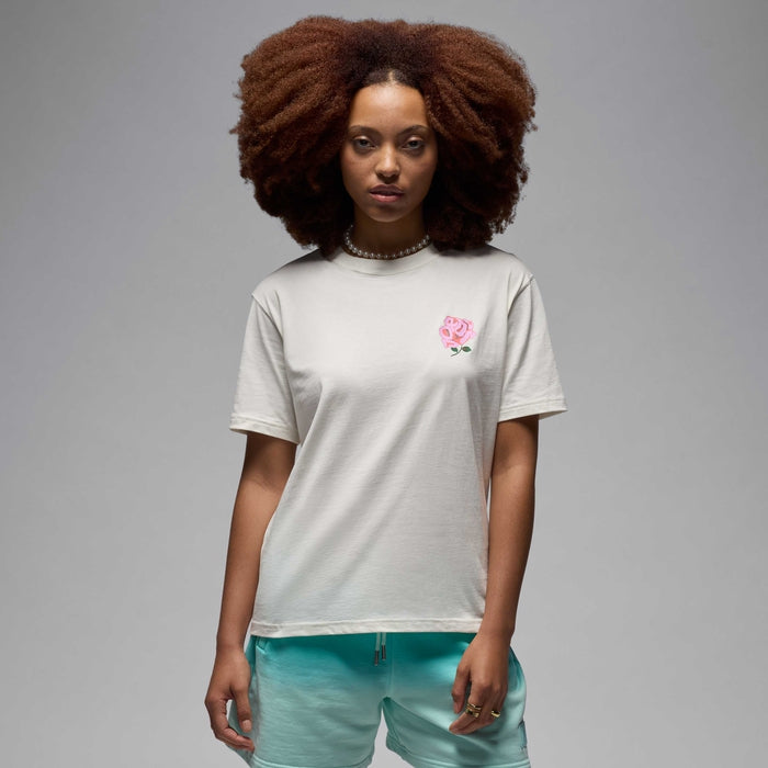 Jordan medium-weight cotton t-shirt featuring floral graphic and relaxed fit
