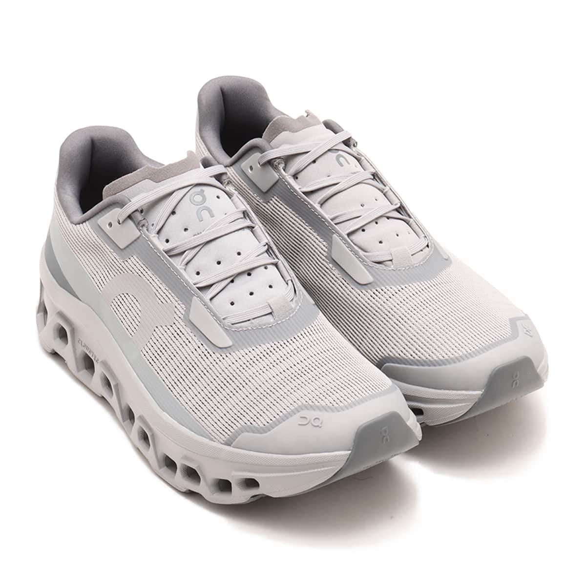 Close-up of a max-cushioned sneaker designed for all-day comfort and versatility.