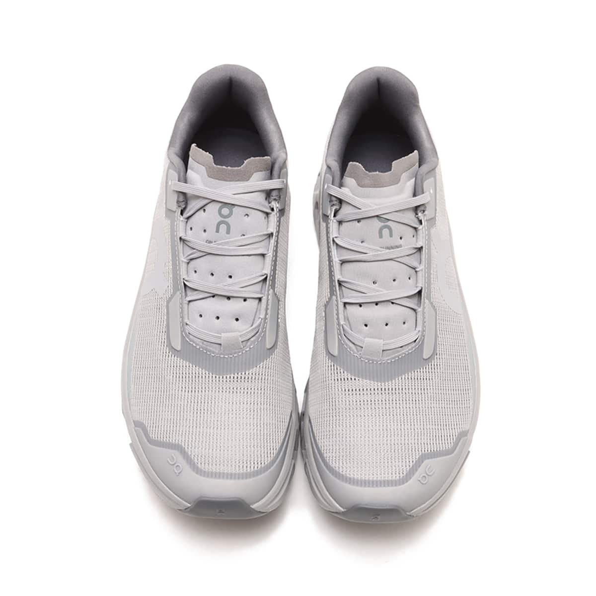 Close-up of a max-cushioned sneaker designed for all-day comfort and versatility.