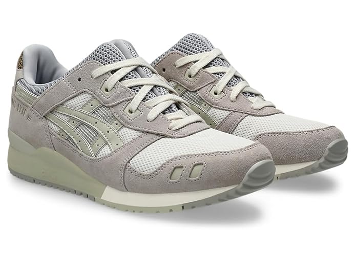 GEL-LYTE III OG sneaker featuring suede panels, micro-perforations on the underlays, quilted terry cloth sockliner, and GEL technology in the heel for cushioning.


