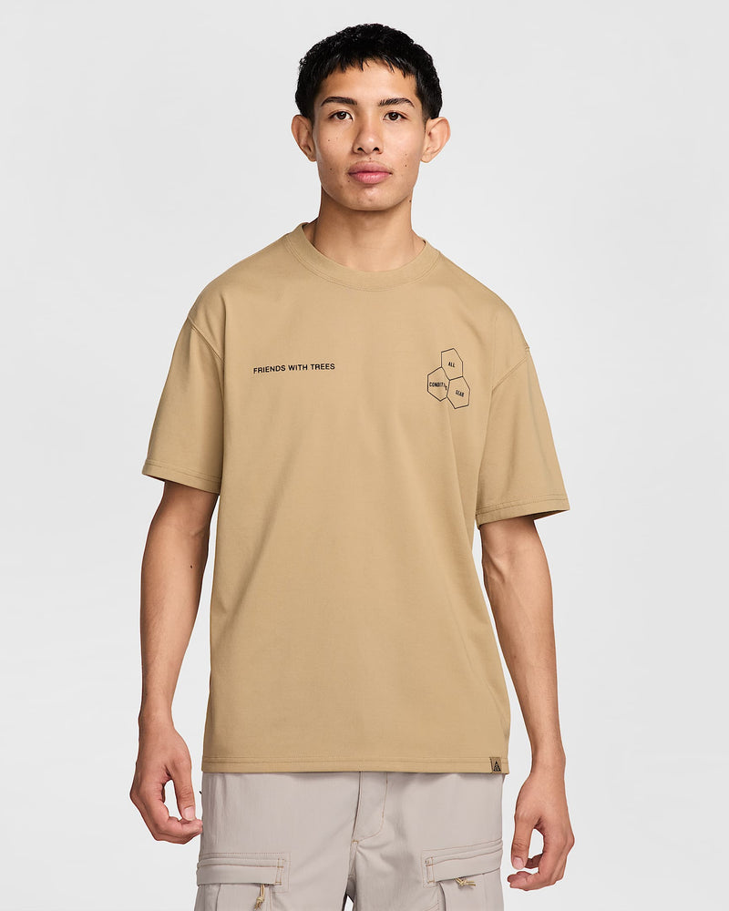 ACG tee with Dri-FIT technology, featuring graphics of the walking palm, inspired by the Costa Rican rainforest.