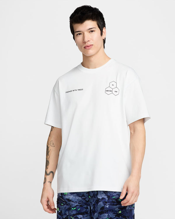 ACG tee with Dri-FIT technology, featuring graphics of the walking palm, inspired by the Costa Rican rainforest.