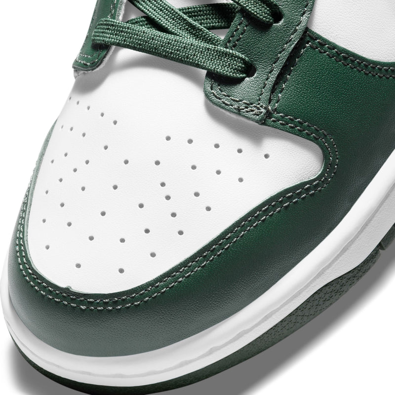 Dunk Low: Symbol of Self-Expression in Popular Culture, 'Varsity Green' Colorway