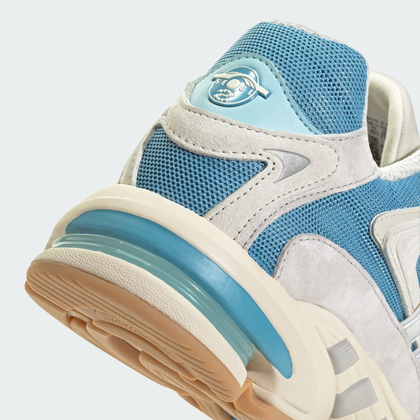 adidas Response CL Seoul sneaker featuring a multi-material upper, layered overlays, and a chunky rubber outsole for a bold, early 2000s-inspired look.