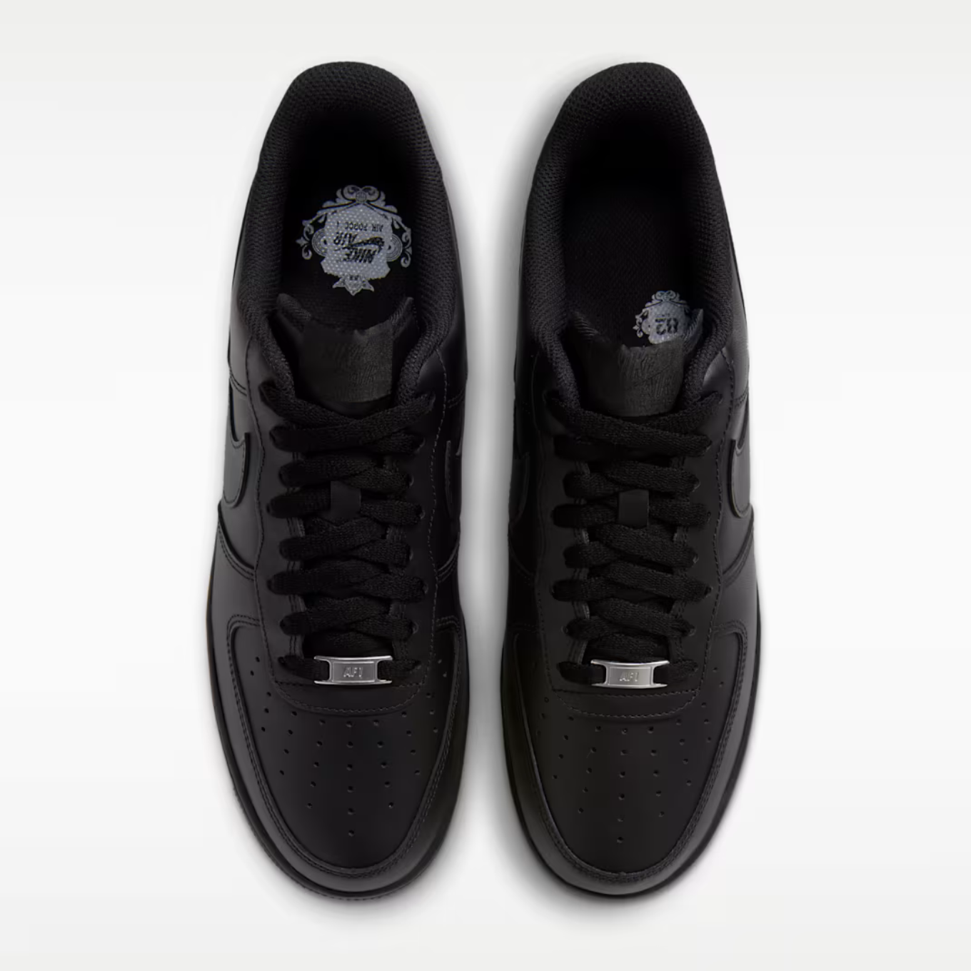 NIKE AIR FORCE 1 '07