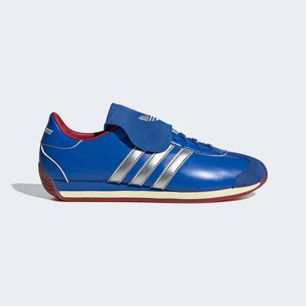 adidas shoes with '70s running style, featuring soft cushioning, grippy outsole, and vintage leather upper with 3-Stripes. 