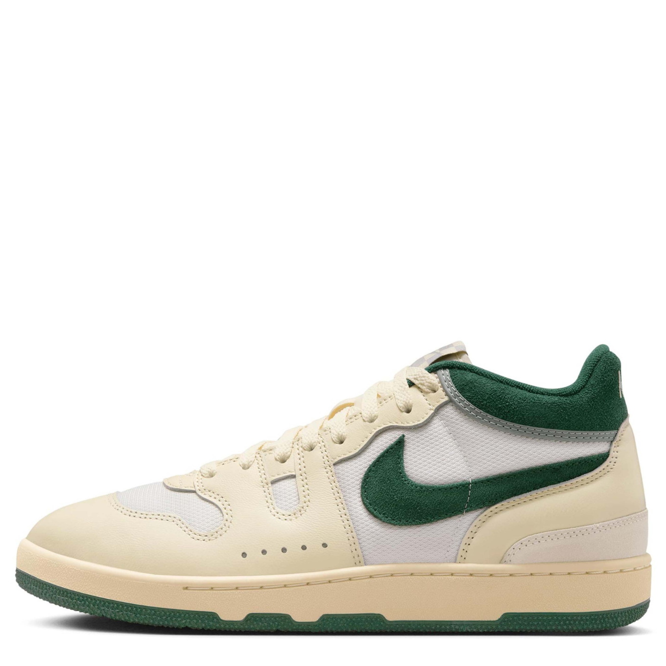 NIKE ATTACK