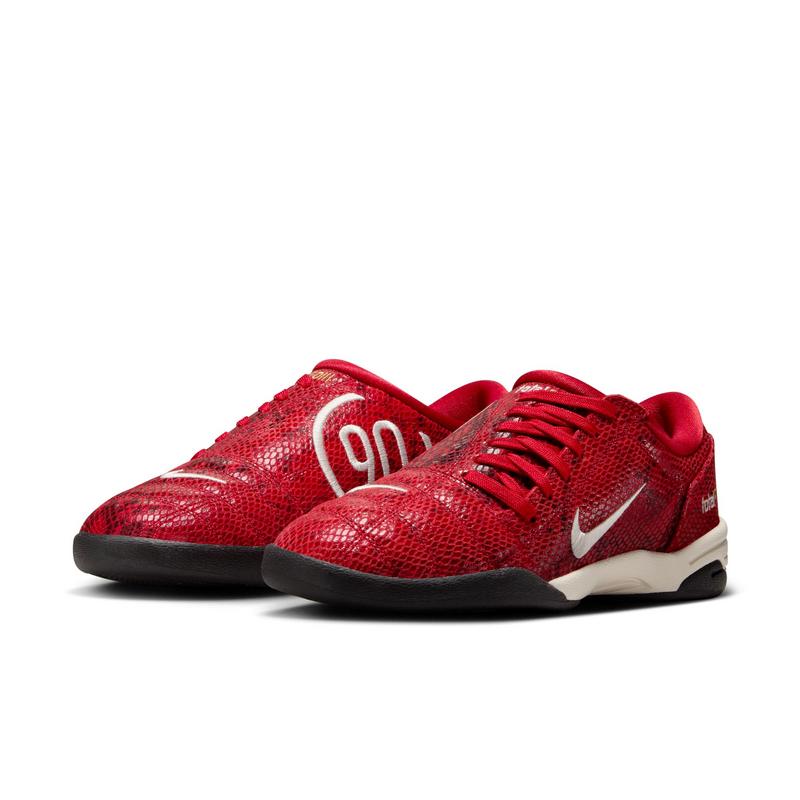 NIKE WMNS T90 SE