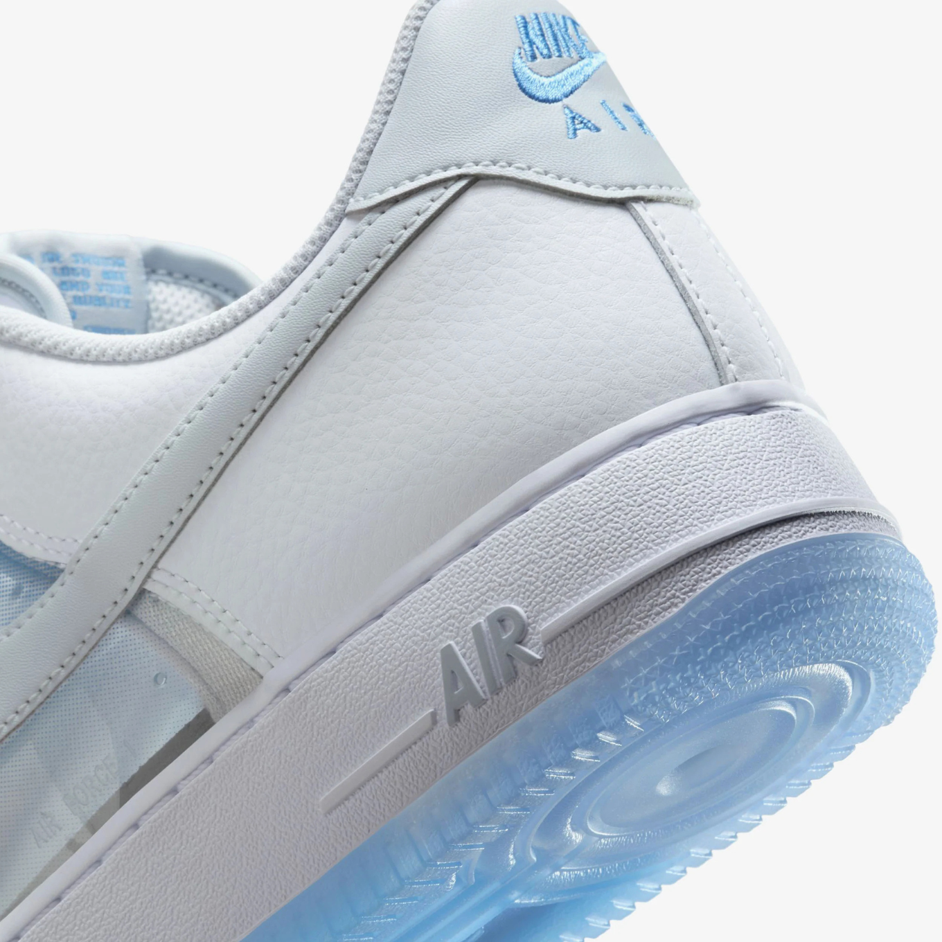 NIKE AIR FORCE 1 RETRO QS