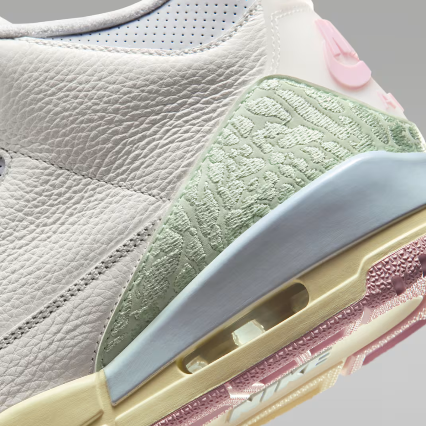 NIKE AIR JORDAN 3 RETRO OG