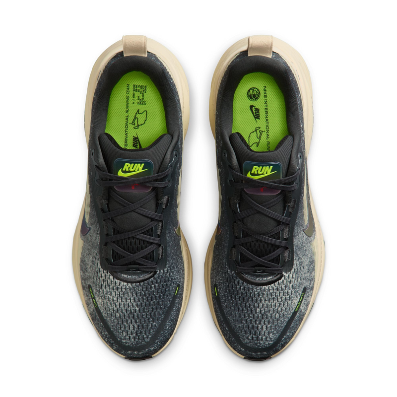NIKE VOMERO 18