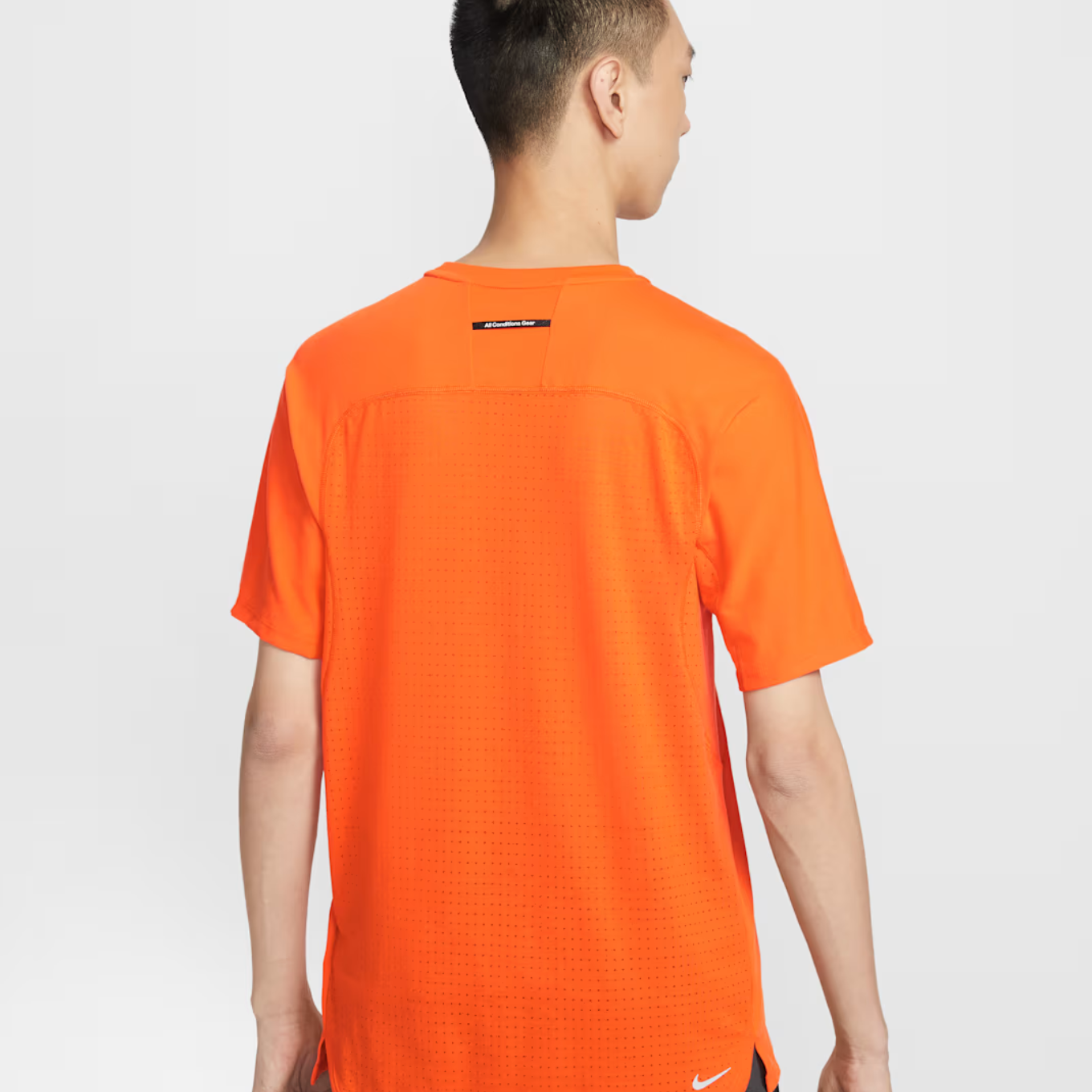 NIKE AS M ACG DFADV SOLAR CHASE SS