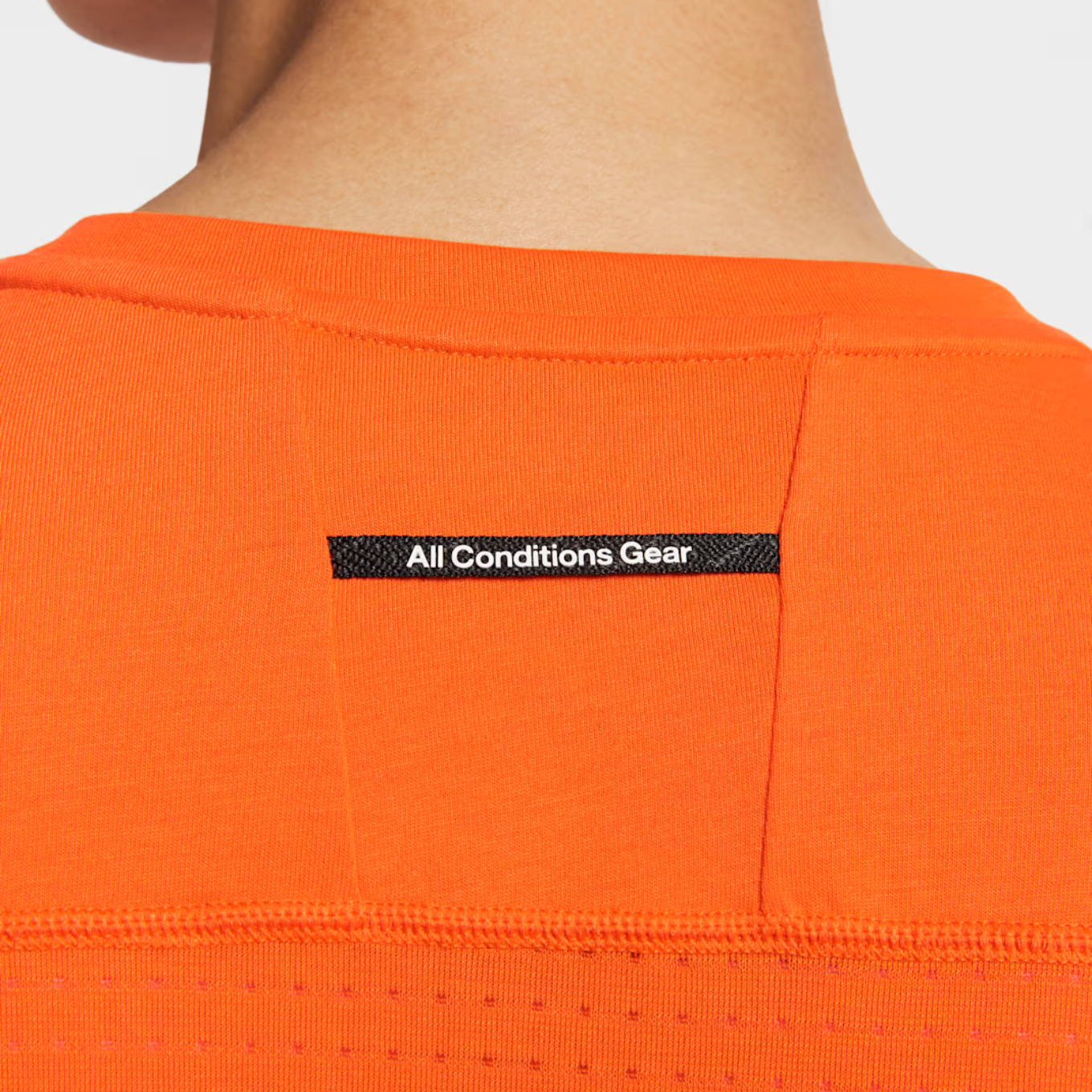 NIKE AS M ACG DFADV SOLAR CHASE SS