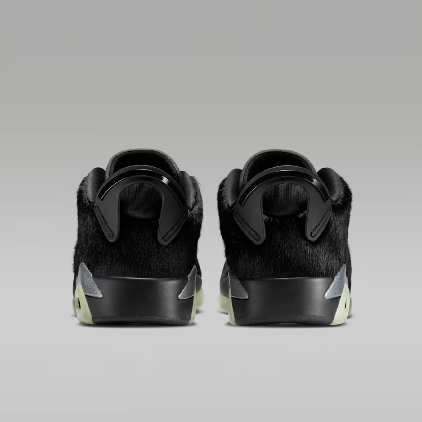 NIKE WMNS AIR JORDAN 6 RETRO LOW
