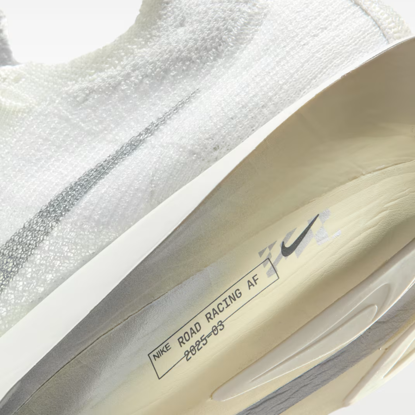 NIKE AIR ZOOM ALPHAFLY NEXT% 3