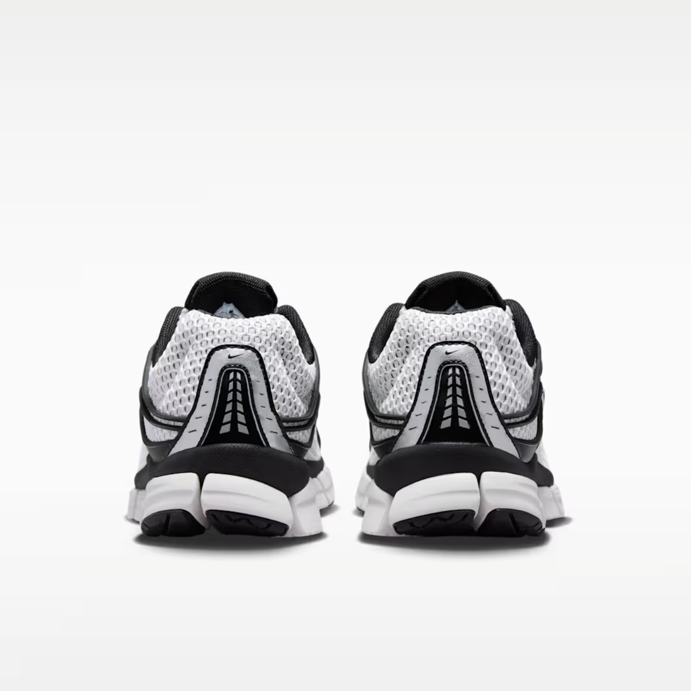 NIKE ZOOM SKYLON 11