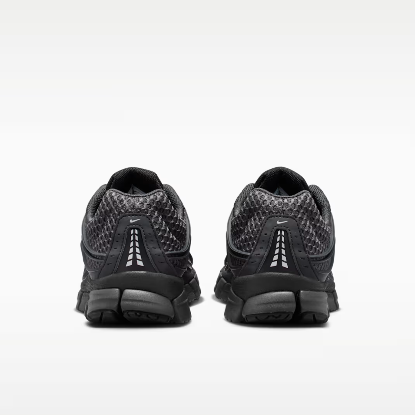 NIKE WMNS ZOOM SKYLON 11