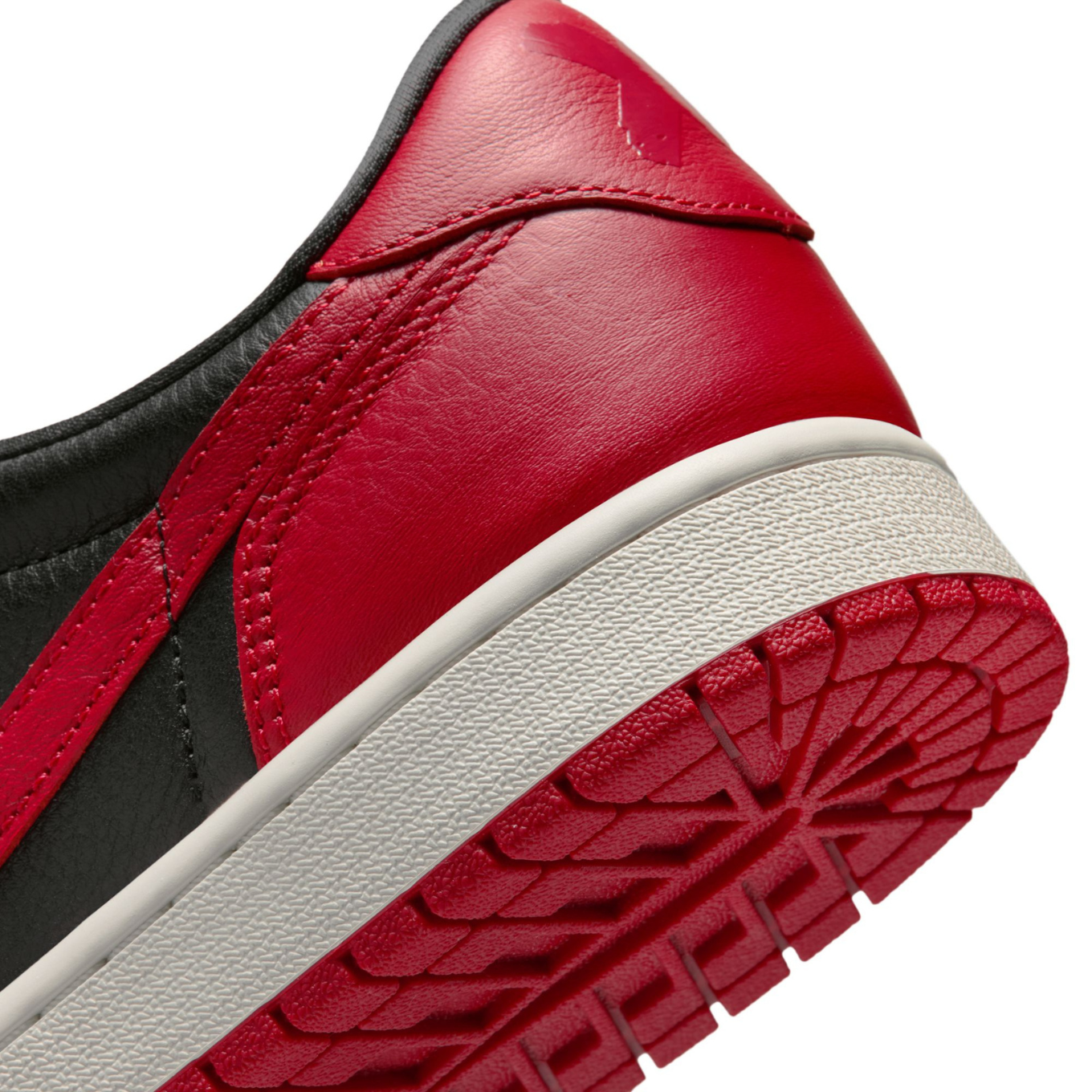 JORDAN BRAND AIR JORDAN 1 RETRO LOW OG