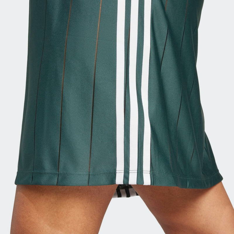 Adidas Polo Collar Dress: Authentic Sport Style with a Hint of Sophistication