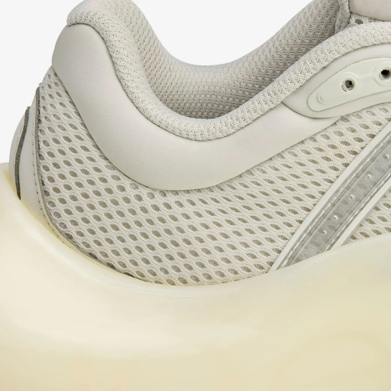 ADIDAS X AVAVAV MOONRUBBER