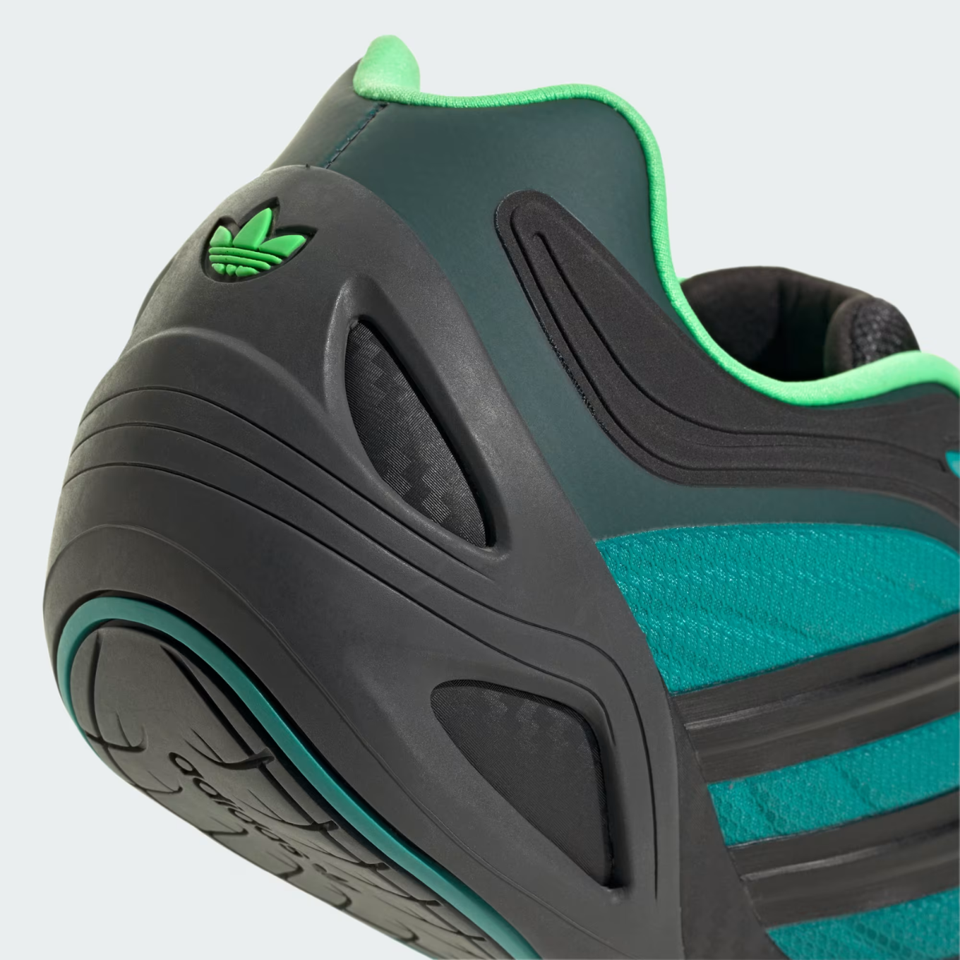 ADIDAS ADIRACER GT MERCEDES