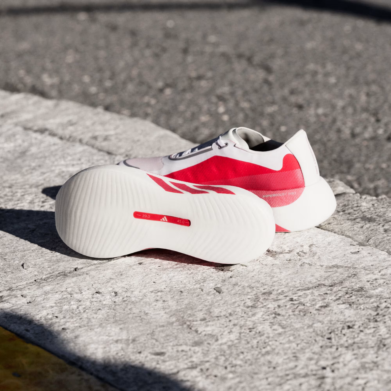 ADIDAS HYPERBOOST EDGE