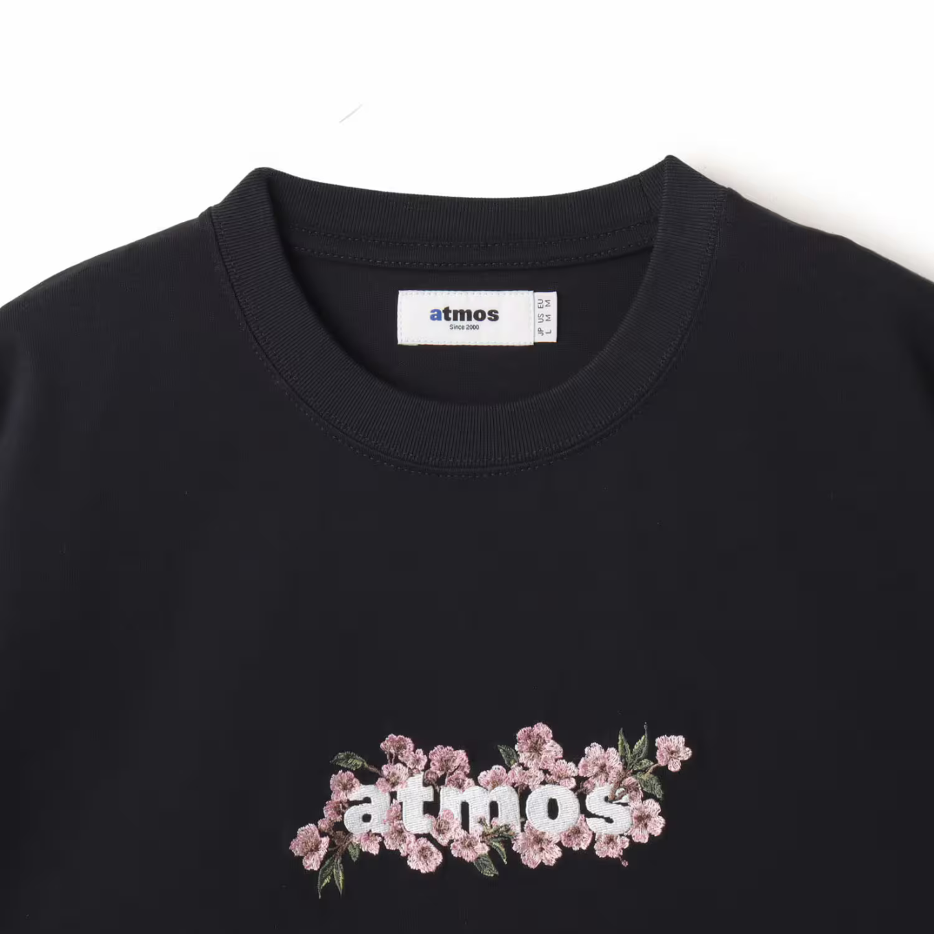 ATMOS SAKURA MOTIF T-SHIRT