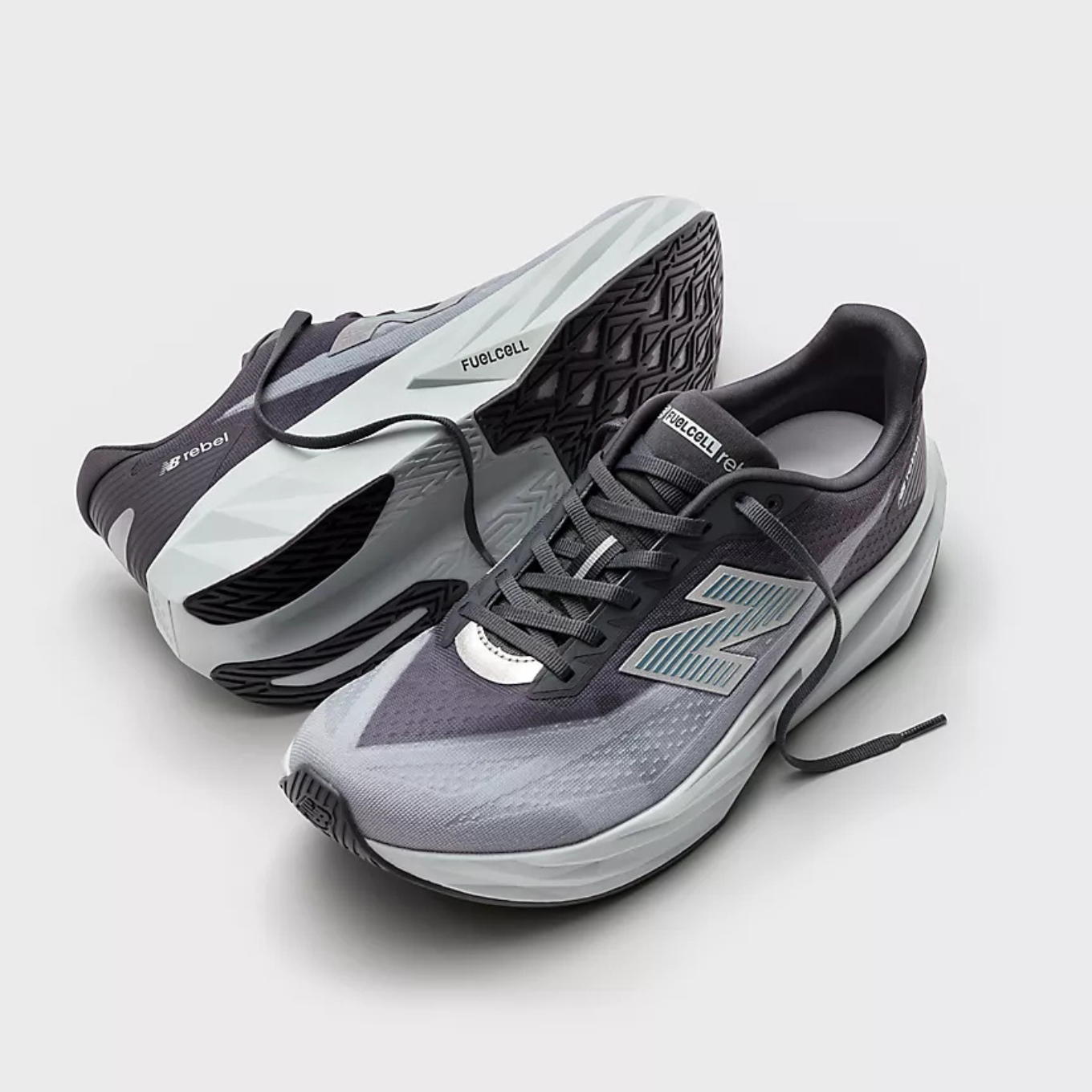 NEW BALANCE FUELCELL REBEL V5