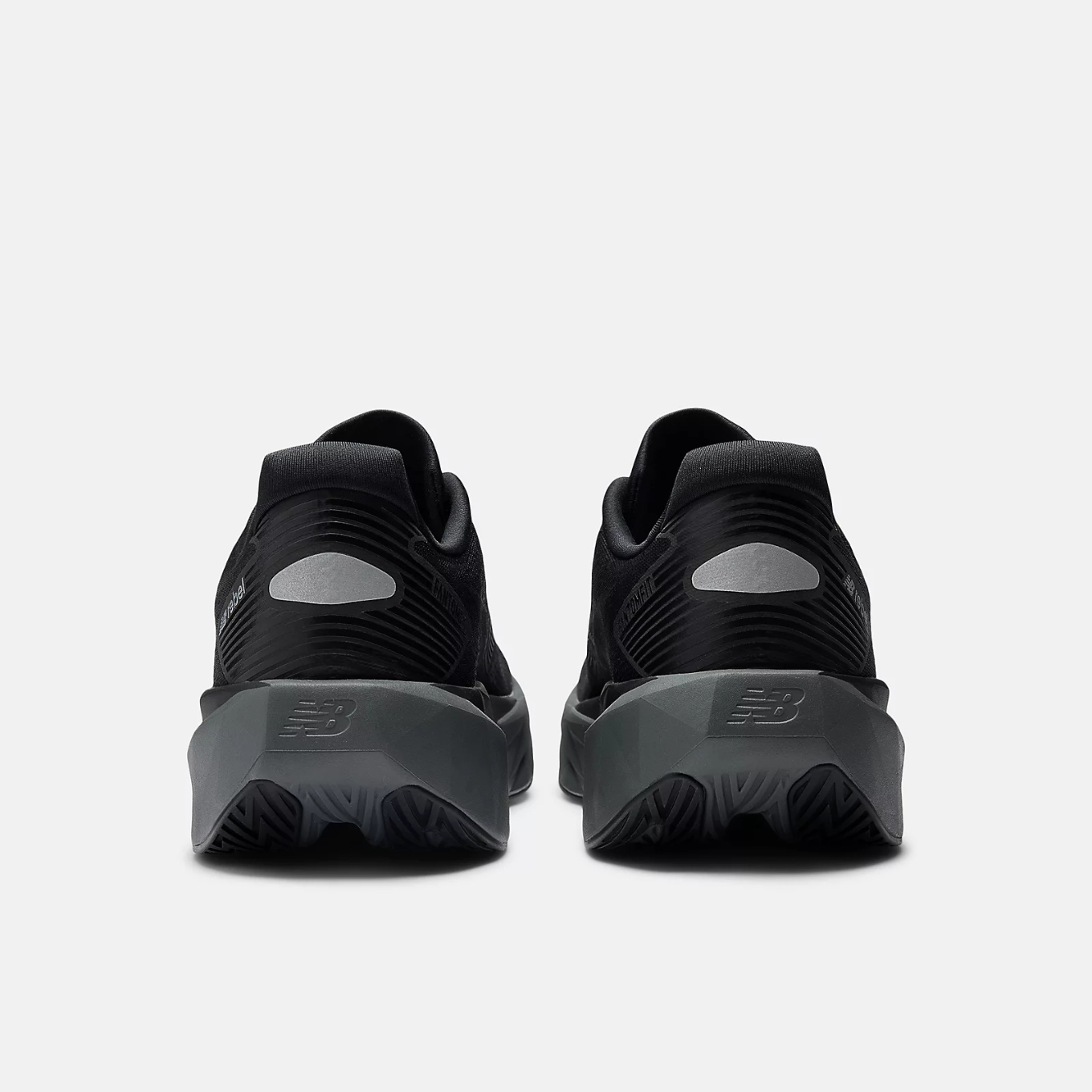 NEW BALANCE FUELCELL REBEL V5