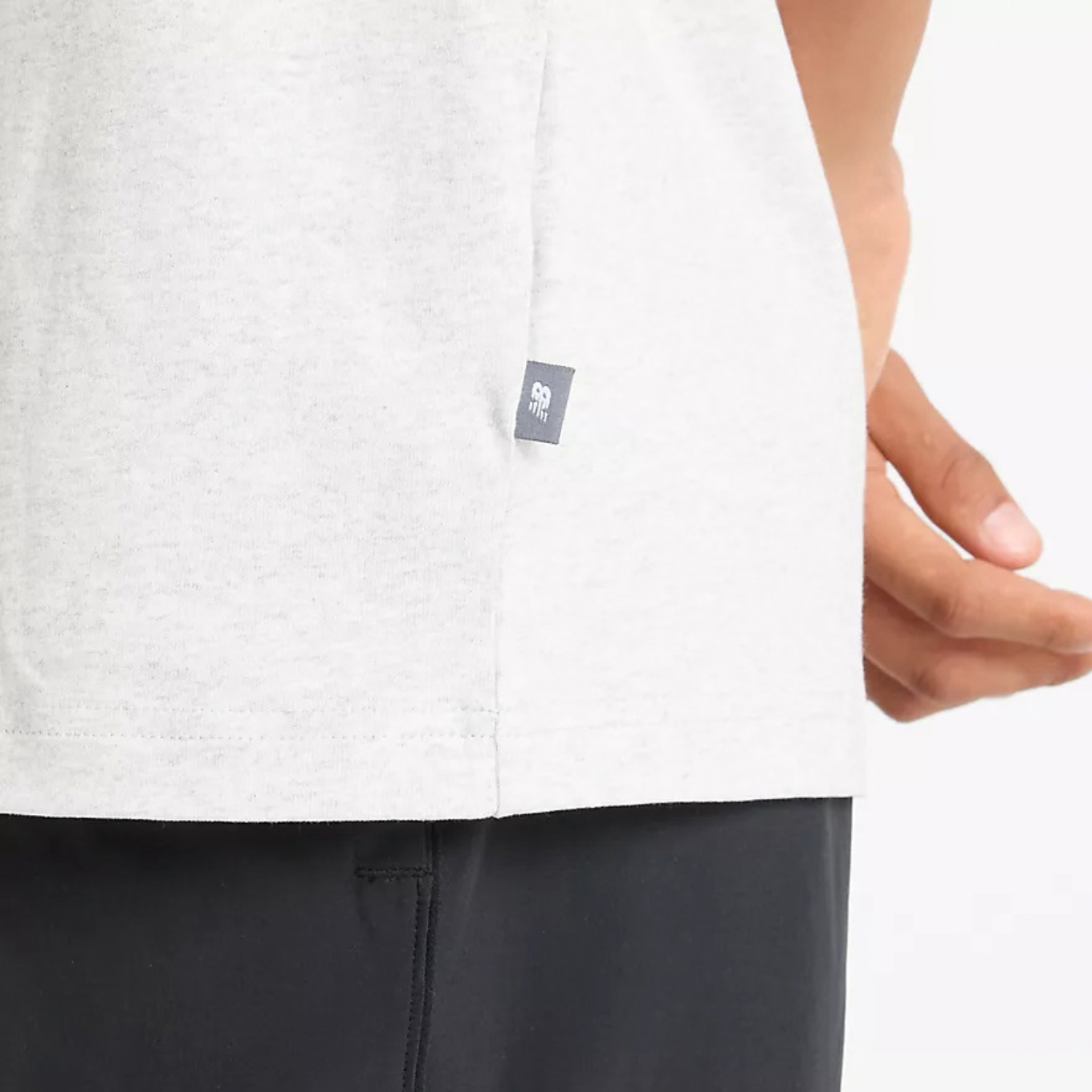 NEW BALANCE X FACE OKA CHARACTER T-SHIRT