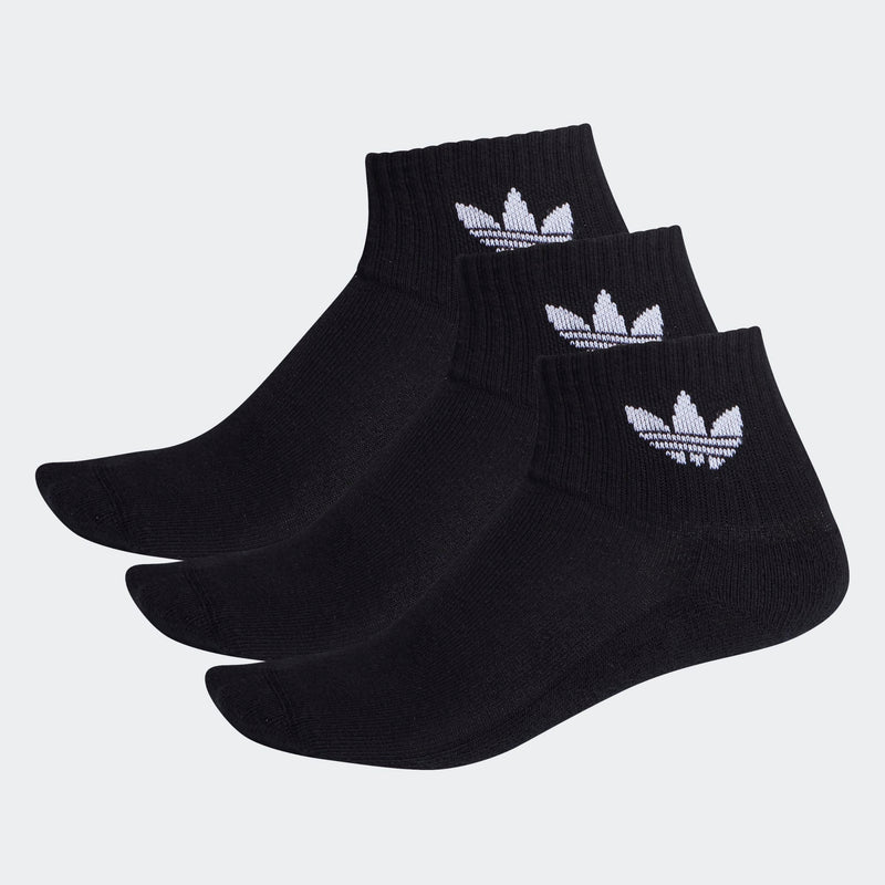 adidas mid-cut crew socks featuring a soft and stretchy cotton blend, ideal length for versatile wear, ensuring comfort and fit.


