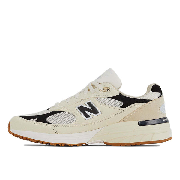 The New Balance 993 MADE in USA version features a tonal white mesh and nubuck upper with black accents.