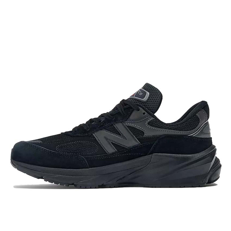New Balance 990v6 MADE in USA with pigskin overlays, mesh upper, and FuelCell midsole in a sleek, performance-driven silhouette.