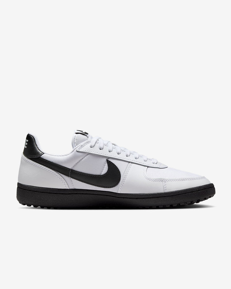 Nike Field General sneaker featuring premium materials and Waffle sole, inspired by vintage American football design