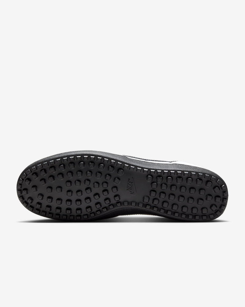 Nike Field General sneaker featuring premium materials and Waffle sole, inspired by vintage American football design