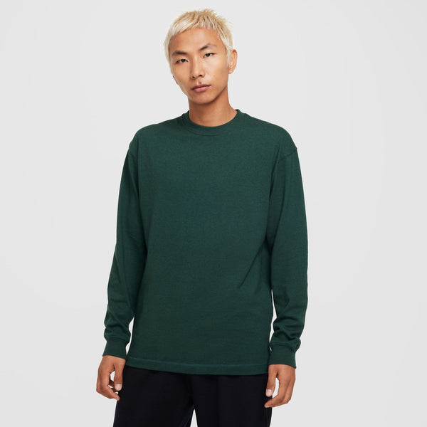Soft wool/cotton blend T-shirt with loose fit, perfect for layering.