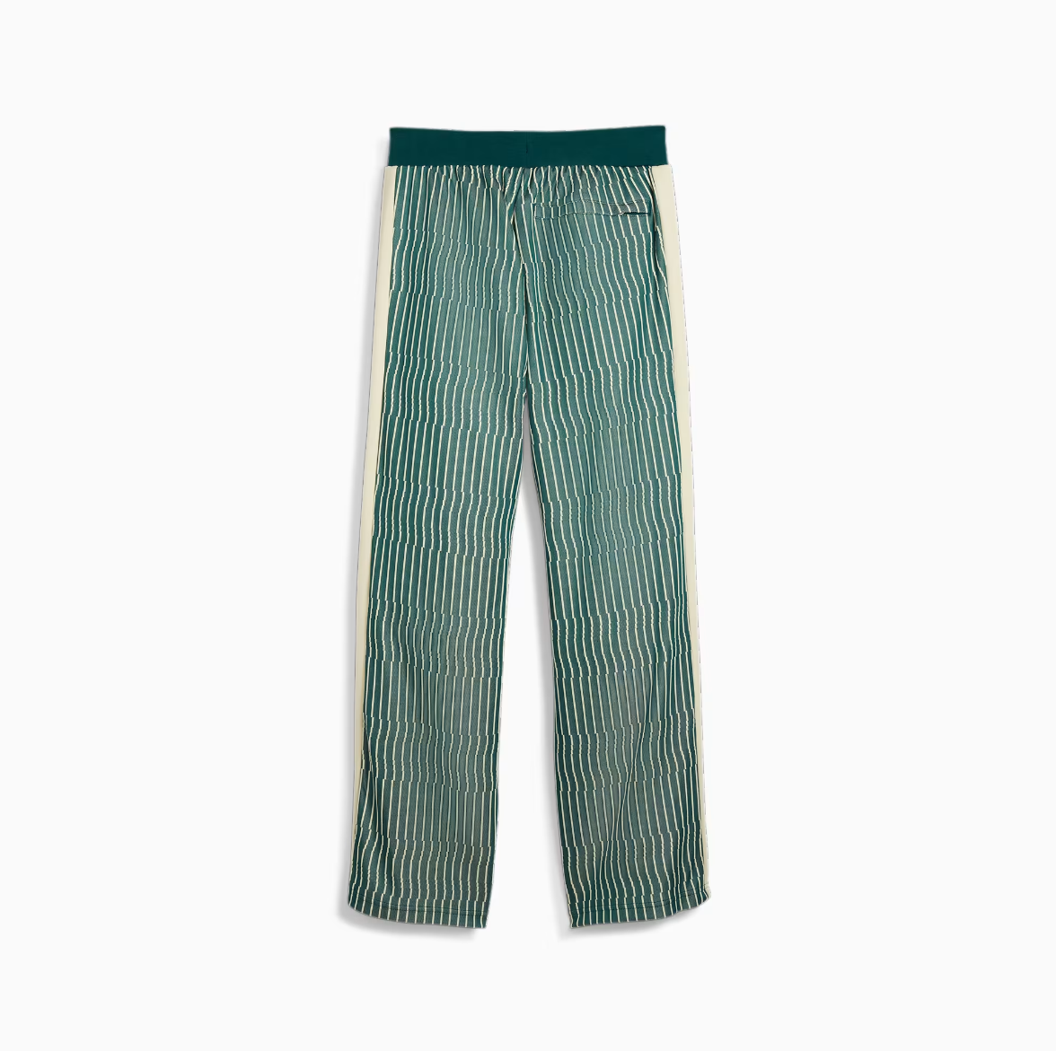 The Players’ Lane T7 pants with signature leg panels, featuring a graphic jacquard knit, combining classic vintage style and modern design elements. 