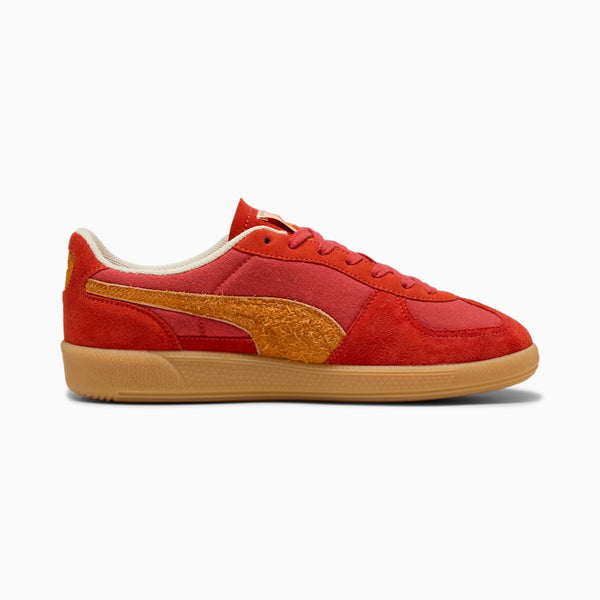 PUMA terrace sneakers with textile base, leather details, and debossed branding, combining retro charm and modern style.