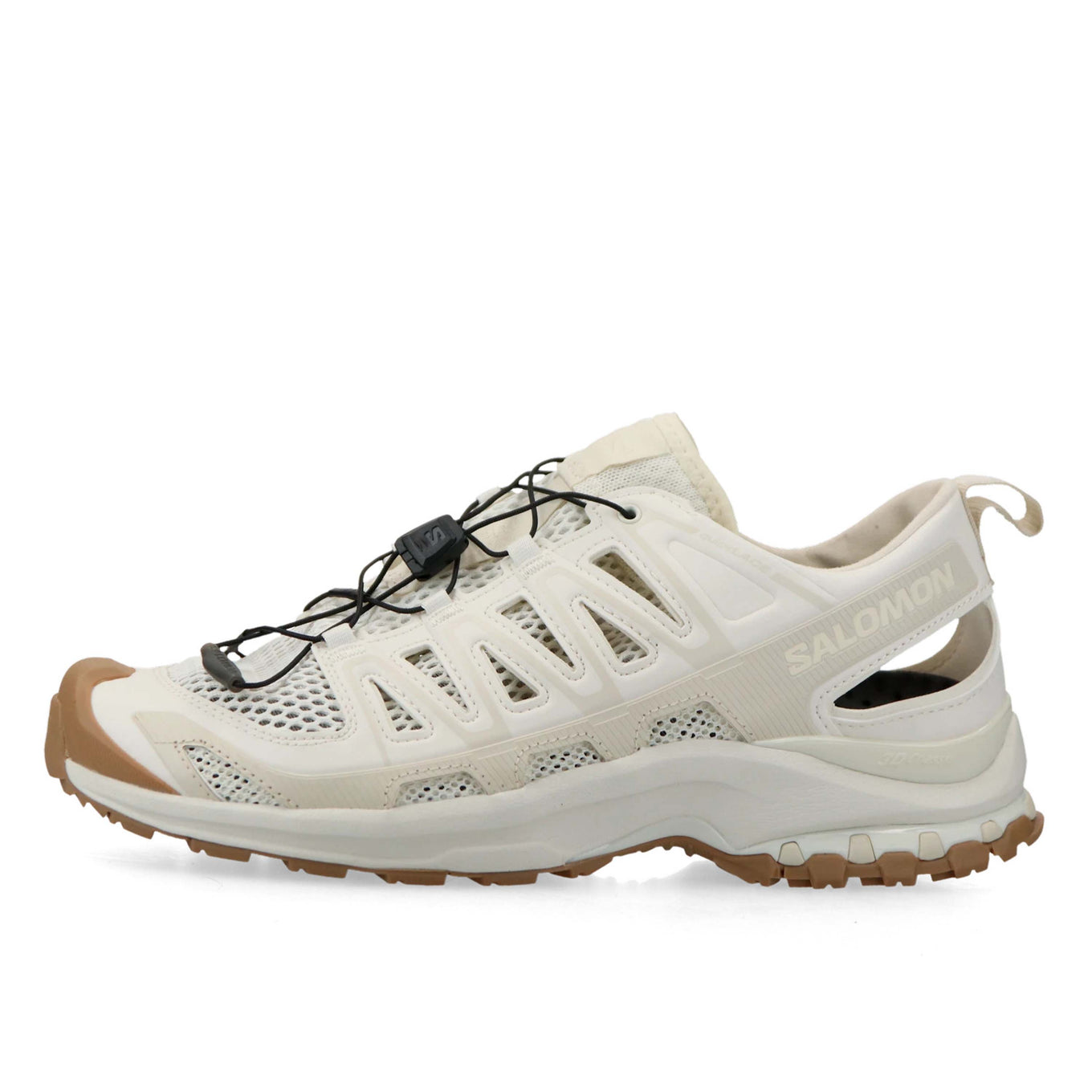 Salomon XA Pro 3D trail running shoe with a breathable mesh upper, synthetic overlays, and a rugged Contagrip® outsole for enhanced traction on uneven surfaces.