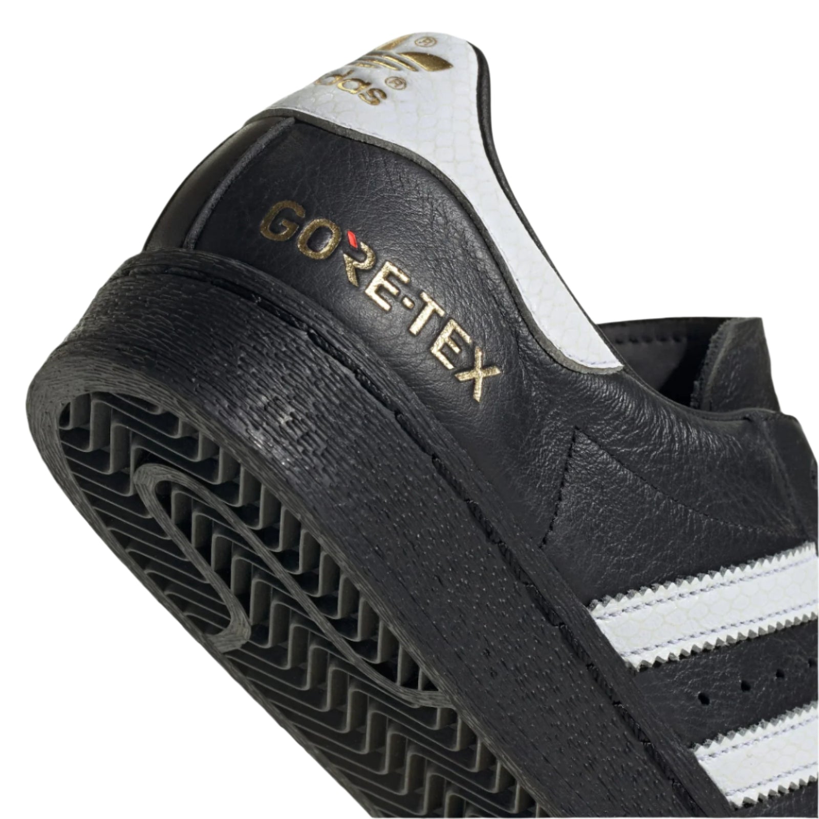 adidas Superstar 82 Shoes: Iconic Street Style with Shell