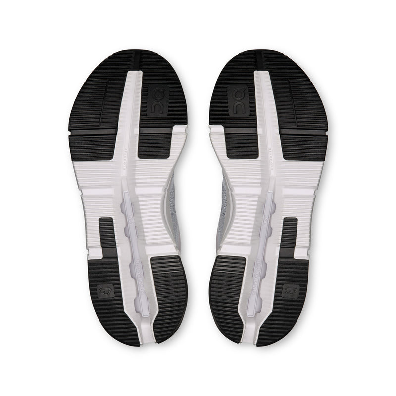 On Cloudnova Form 2 TT sneakers with a semi-transparent upper, Zero-Gravity foam midsole, and Speedboard® technology for comfort and energy return.