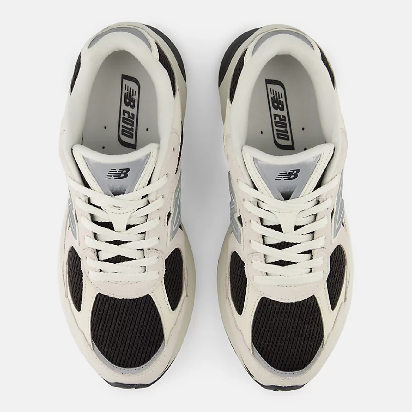 NEW BALANCE 2010