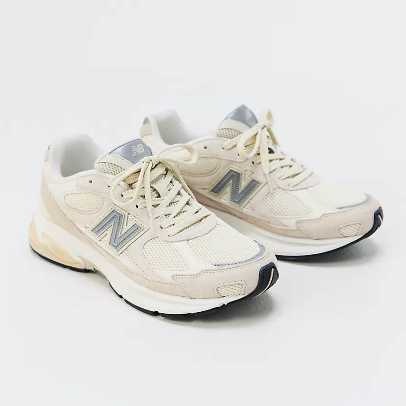 NEW BALANCE 2010