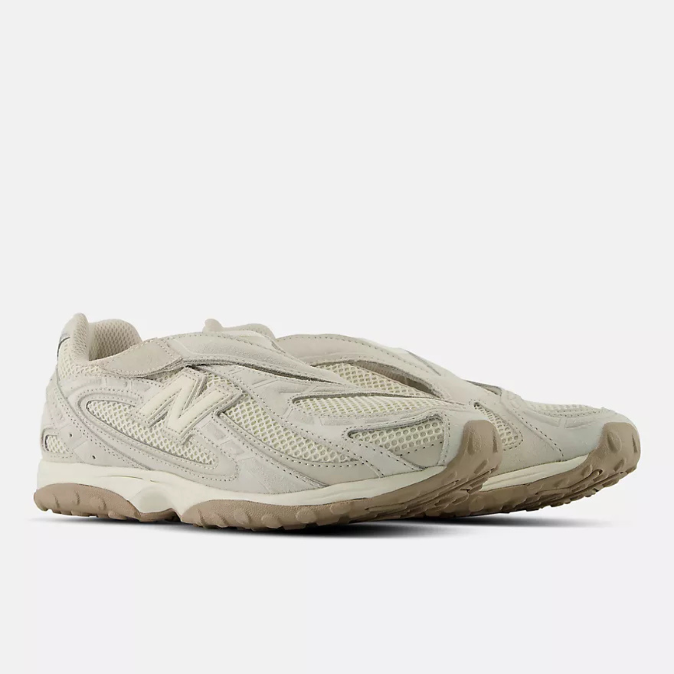 NEW BALANCE 204V