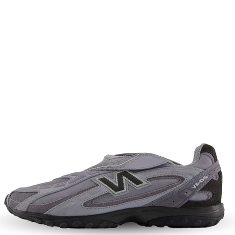 NEW BALANCE 204V